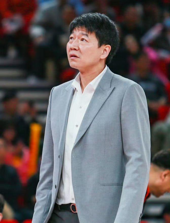 网页版登录入口-山东男篮翻译怒扇自己5个耳光,被罚2万,冤吗?邱彪被罚款6万