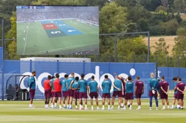 1749714271521025290.png 恩里克,一个全面控制型战术大师