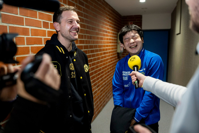 开云体育-樊振东穿蓝球衣进多特蒙德更衣室创纪录|可爱_新浪体育_新浪新闻