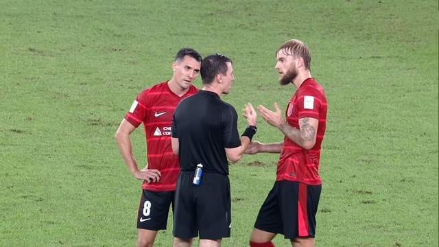 kaiyun 官网-队长离队，成都蓉城中场重组，茹萨+杨明洋跑动拉满 改4后卫保前4