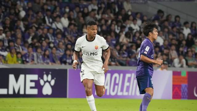 kaiyun 官网-队长离队，成都蓉城中场重组，茹萨+杨明洋跑动拉满 改4后卫保前4