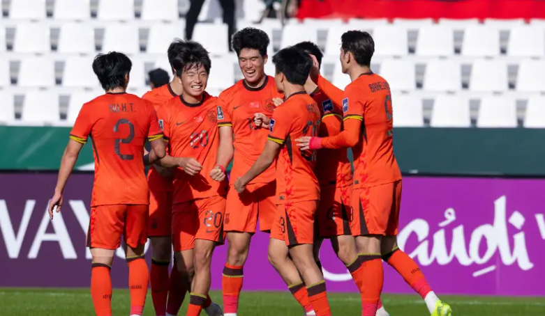 app下载-0-1爆冷!1-0绝杀!U23亚洲杯:黑马3连胜,夺冠热门出局,中国队喜讯