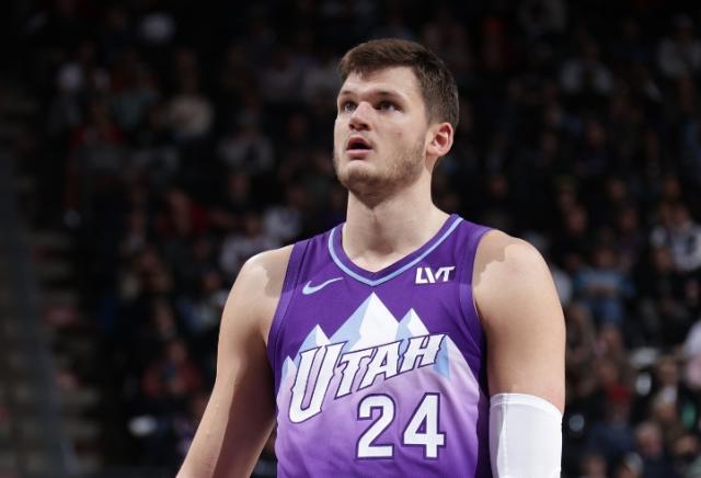 1735616178922034879.png 网页版登录入口-补强尚未结束 湖人将重点关注替补控卫与护筐中锋