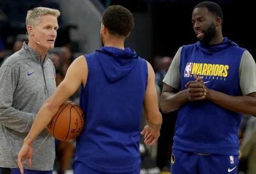 1724225109866008234.png 体育视频直播-季前训练营移师夏威夷 勇士团建助新阵容快速升温