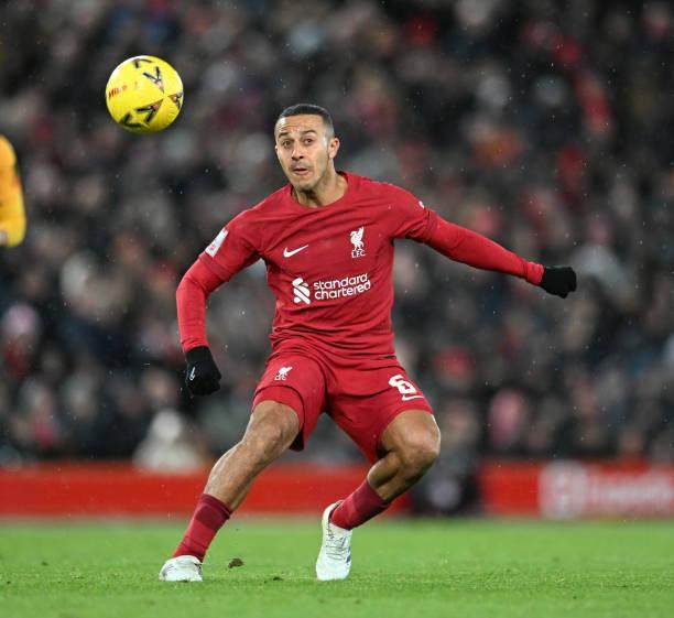 体育视频直播-死里逃生！努涅斯终于进球了，但利物浦中场失控了…