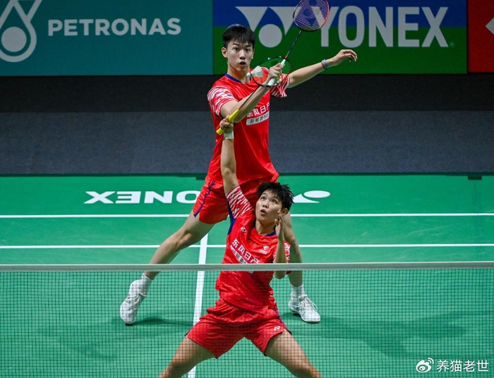 开云体育-世界第1遭逆转!决胜局连丢8分葬送好局,凤凰组合1-2泰国王牌|苏皮萨拉|冯彦哲|德差波|黄东萍|马来西亚_新浪体育_新浪新闻