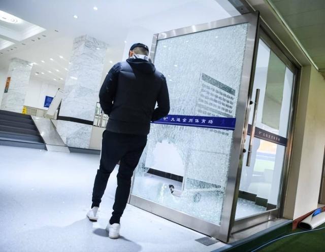 体育视频直播-中超接二连三的罚单重不重？看看日本联赛类似案例