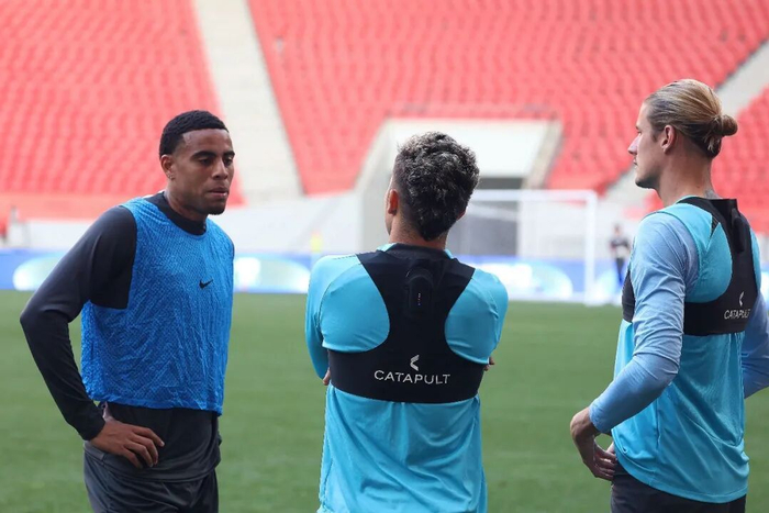 冠军前锋的新旅程！古斯塔沃：选择河南是缘分，头球是我的最强武器|河南队|路易斯-古斯塔沃|古斯塔沃-博乌|中超联赛|足协_新浪体育_新浪新闻