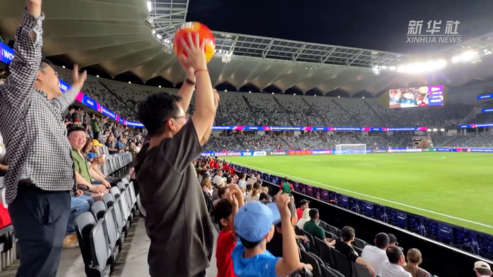 app下载-Vlog|在悉尼和中国球迷一起为中国女足加油|中国队|卫冕冠军|女足亚洲杯小组赛|张淑惠|女足亚洲杯_新浪体育_新浪新闻