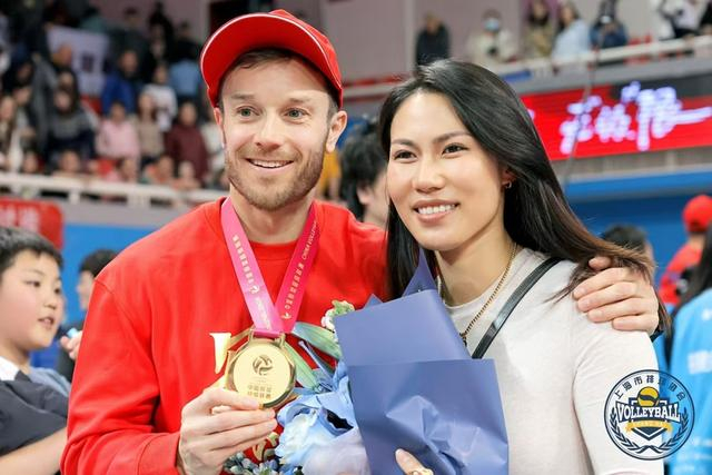 网页版登录入口-没想到吧，上海男排幕后藏着位英伦“体能魔法师”|艾德里安|新民晚报|卡迪夫城|训练|教练_新浪体育_新浪新闻