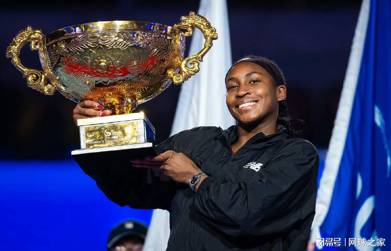 中网还未开始便陷入舆论风波:海报不见郑钦文,门票涨价再惹争议