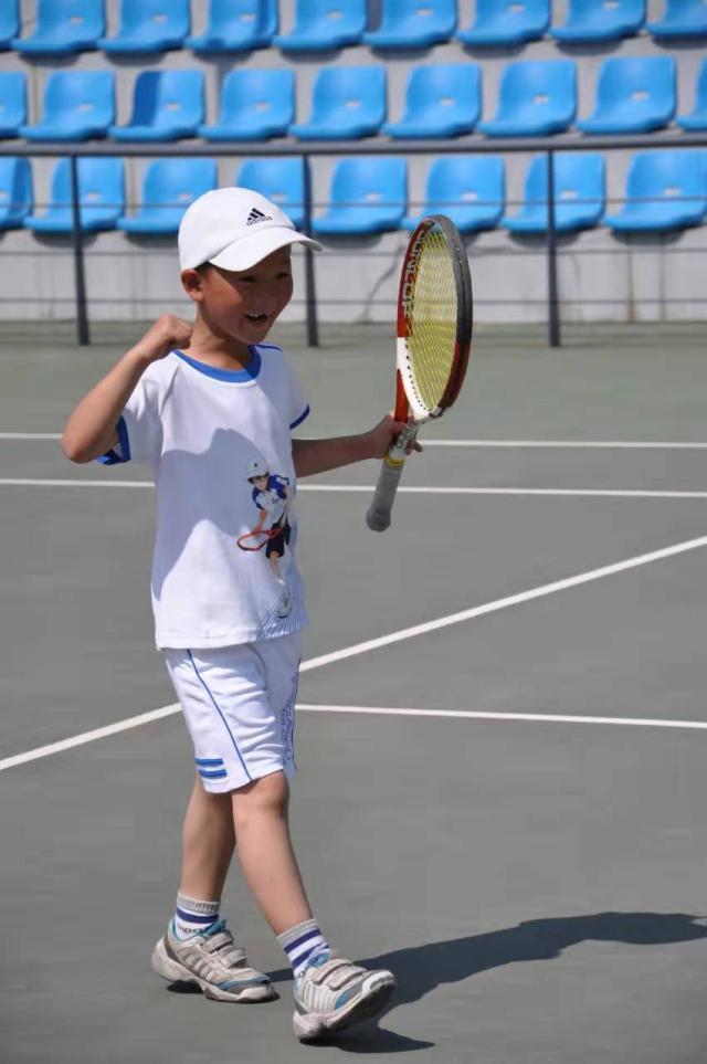 1635341610671082803.jpg 李翰文妈妈:普通人家孩子走到今天很不易也很感恩