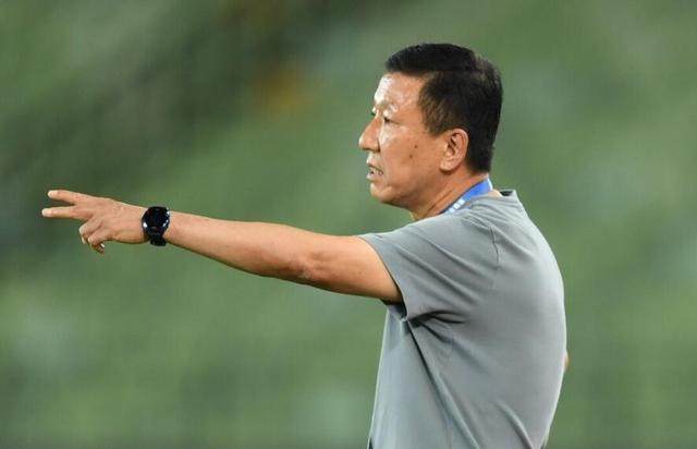 app下载-解析崔康熙为何黯然离开？主动担责放弃一年半工资