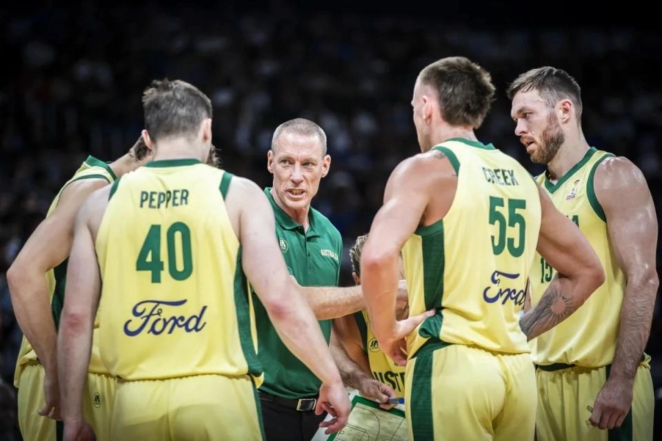 开云体育-男篮世预赛亚大区出线更新,两队提前晋级,中国赢1场即上岸