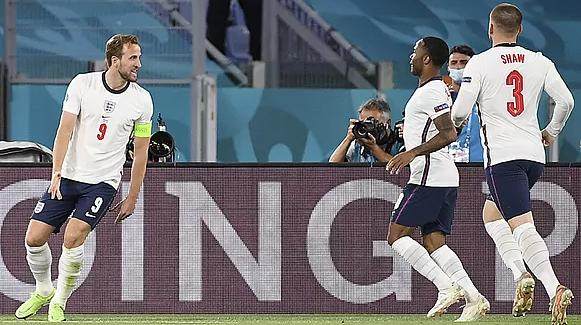 体育视频直播-梁宏业：英格兰场场训练赛，犹如独孤求败