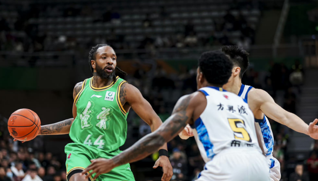 体育视频直播-辽宁男篮VS四川!新帅上演首秀,赵继伟确定出战,央视直播