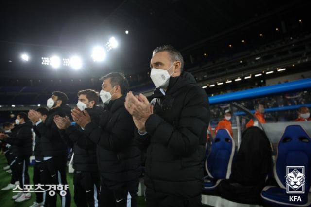 kaiyun 官网-韩国0比3惨败日本韩媒痛斥本托 重用朴志洙遭批判