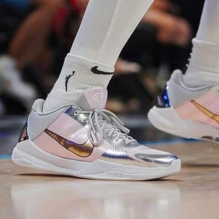 app下载-达拉斯Wings球员Arike Ogunbowale的ZK5 PE或将发售_新浪新闻